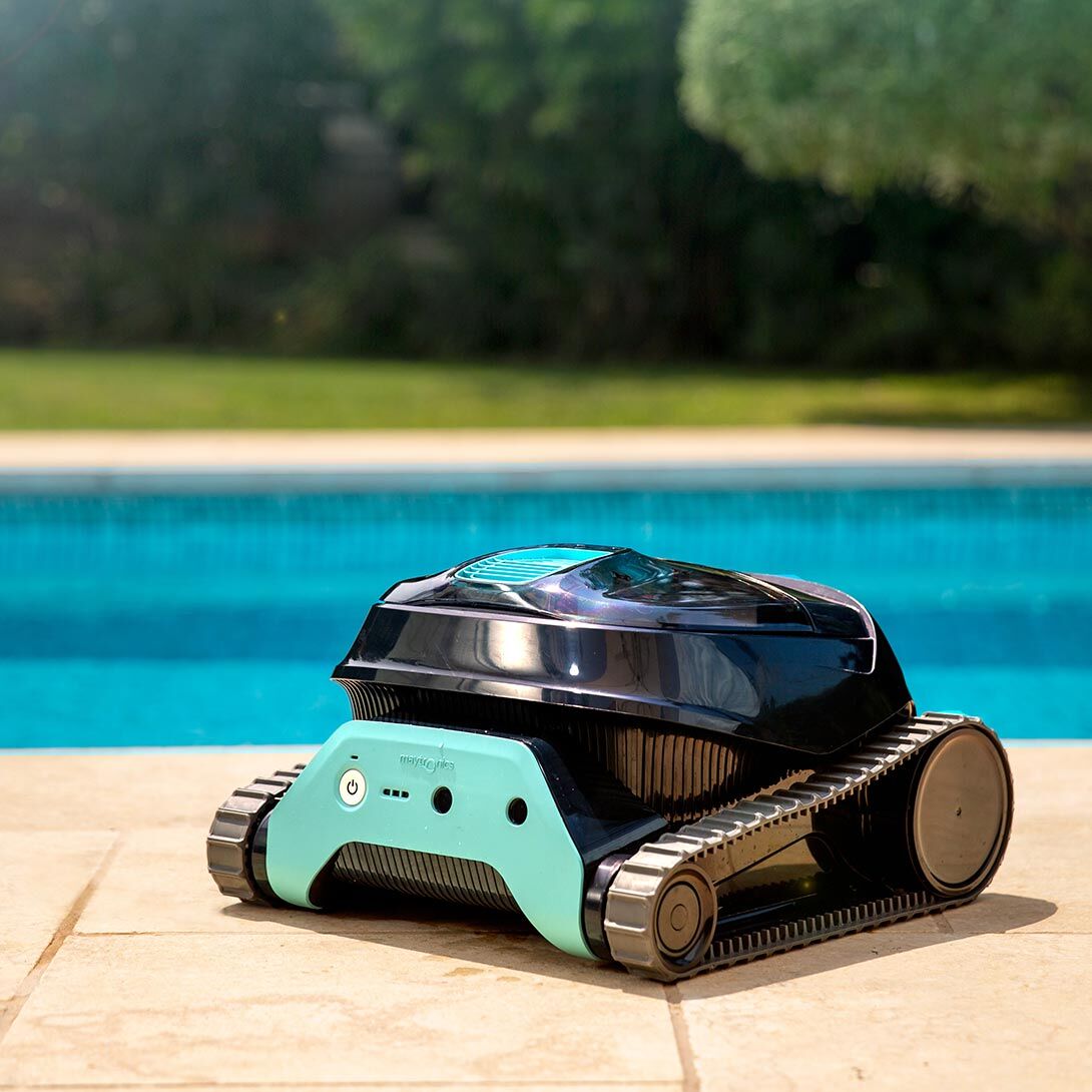 Dolphin Liberty 400 Pool Cleaner - Thumbnail 4