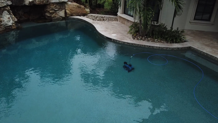 Dolphin Nautilus CC Supreme Pool Cleaner