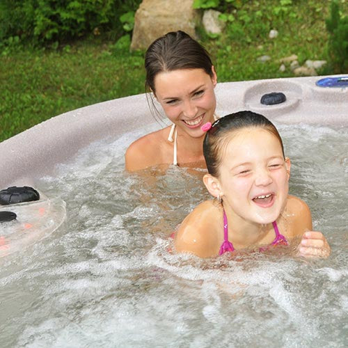 InnovaSpa Urbania Hot Tub